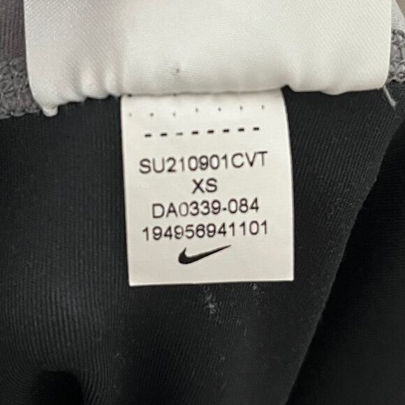 Nike Dri-Fit Womens One Sky-Dyed Cropped Leggings Size XS Gray Mid Rise Athletic - Picture 8 of 8